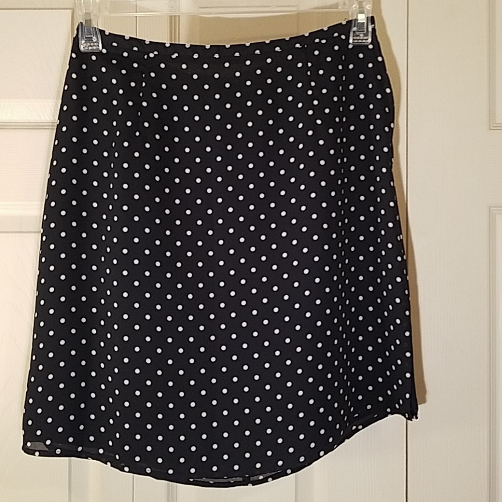2-PIECE MATCHING TOP & SKIRT - Picture 2 of 6